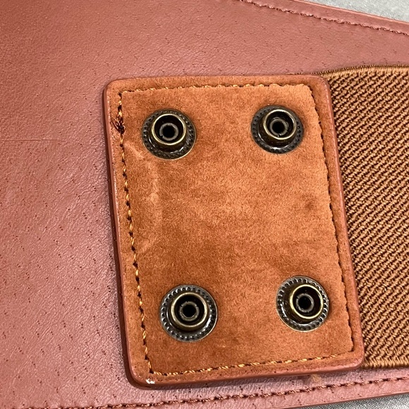 New York & Company Lace-Up Corset Belt — M/L — Stretch - Picture 8 of 9